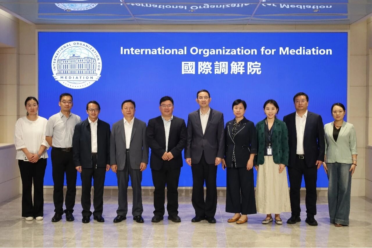 李仕春一行访问香港国际调解院